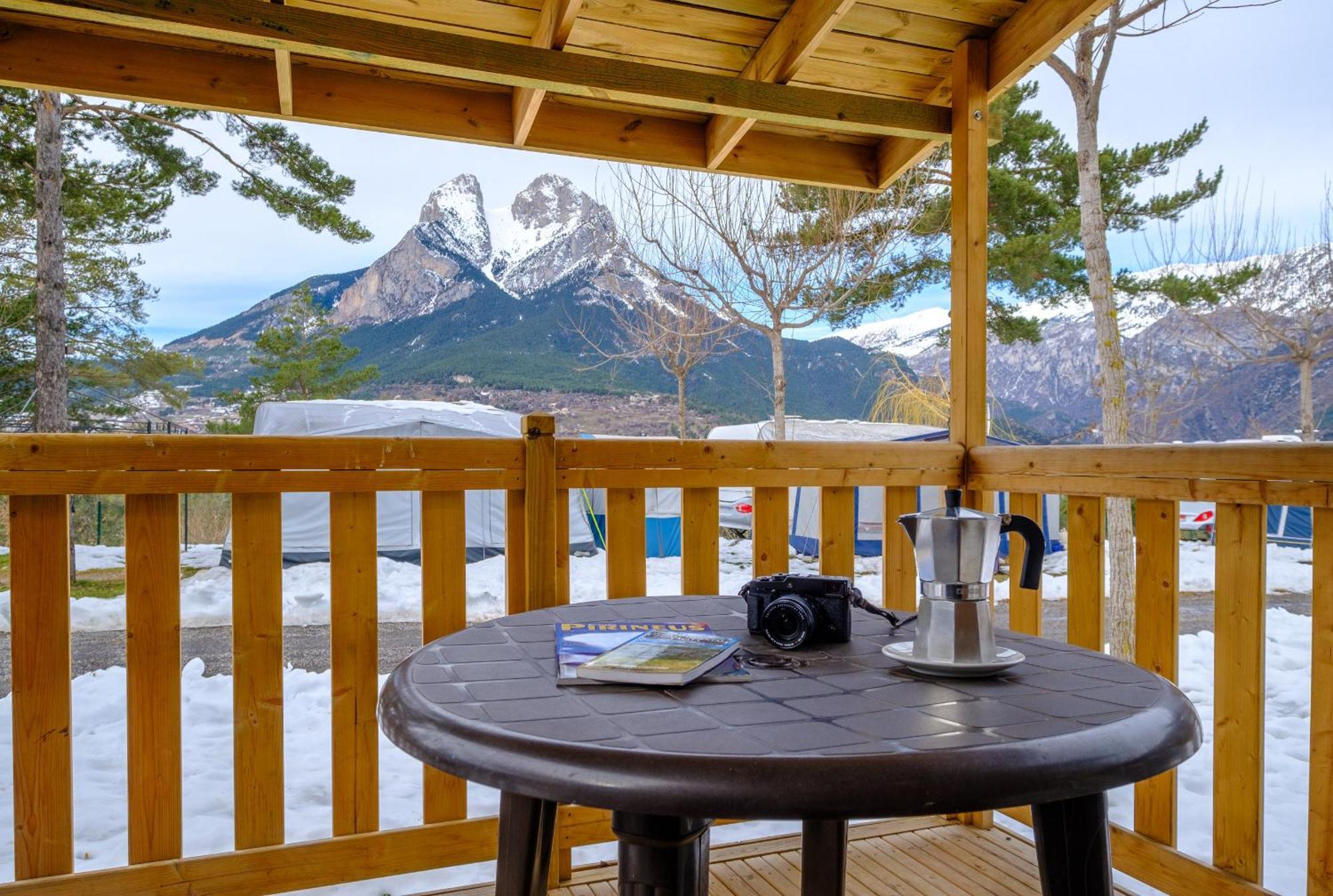 Bungalows Del Camping Pedraforca Saldés Cameră foto