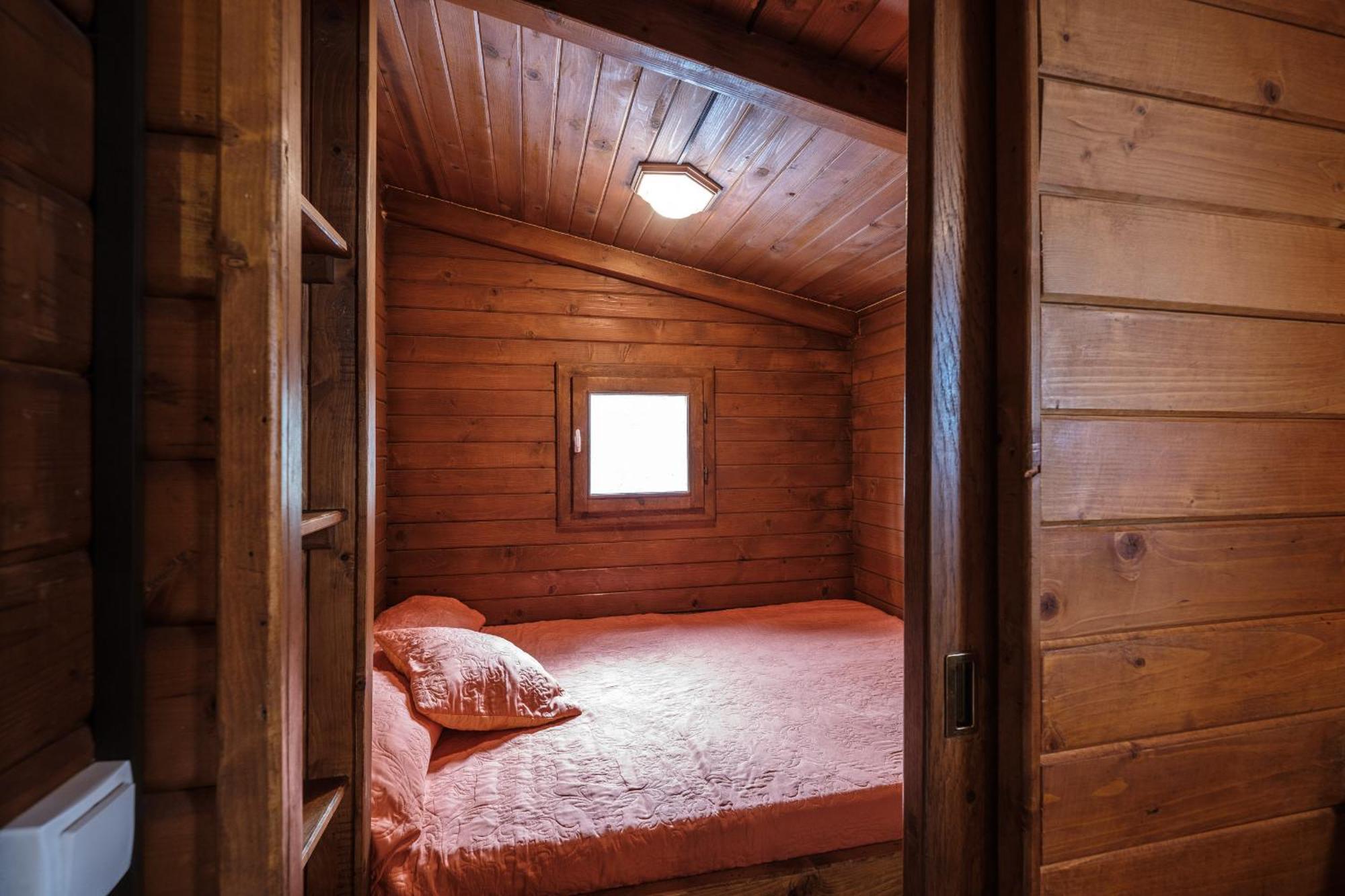 Bungalows Del Camping Pedraforca Saldés Cameră foto